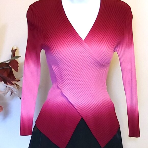 NWT Women’s Red  Pink Dip-dyed Lightweight V Neck Long Sleeve Cardigan Sweater - Picture 5 of 6